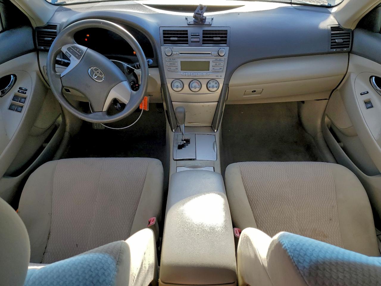 2011 TOYOTA CAMRY BASE photo 15