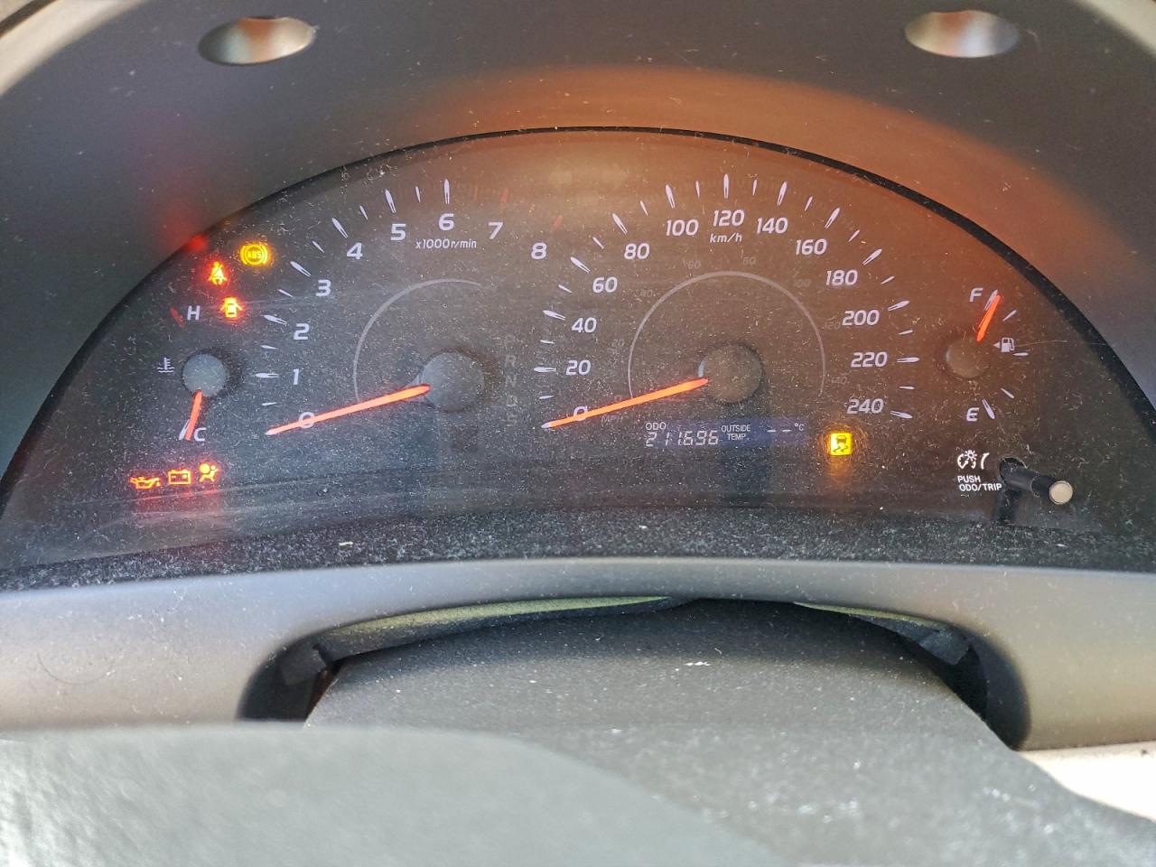 2011 TOYOTA CAMRY BASE photo 17