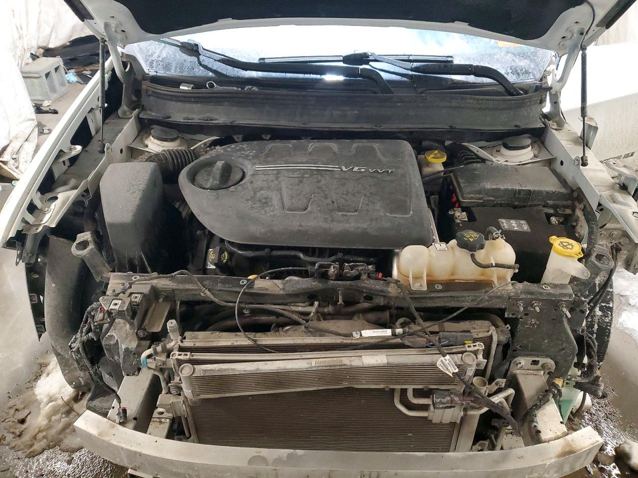 2021 JEEP CHEROKEE LATITUDE LUX photo 12