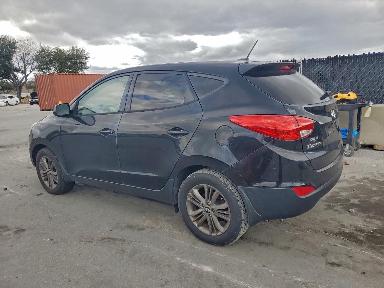 2015 HYUNDAI TUCSON GLS photo 2
