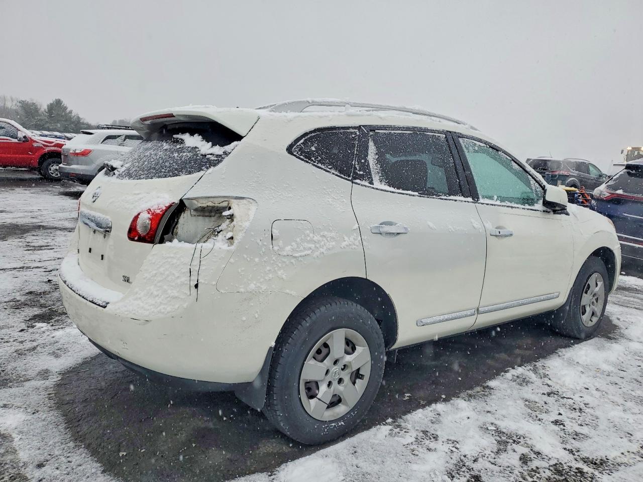 2013 NISSAN ROGUE S photo 3