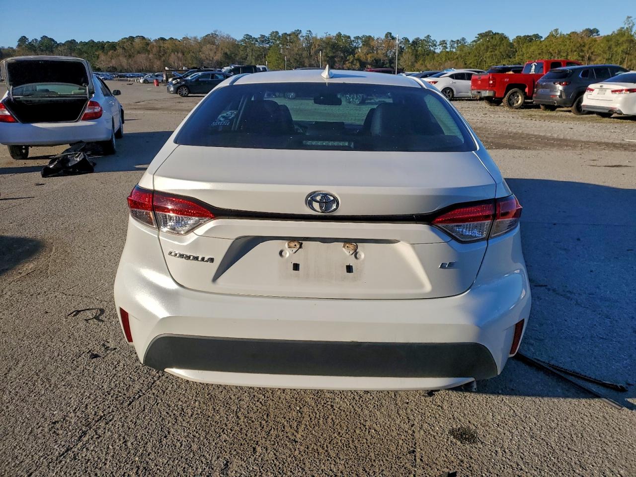 2021 TOYOTA COROLLA LE photo 6