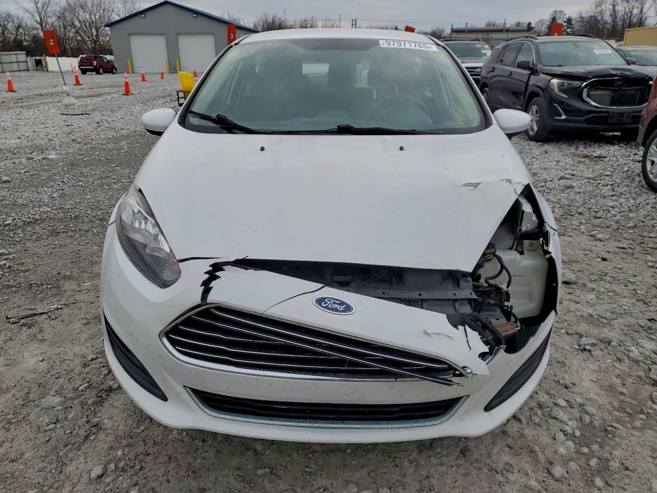 2018 FORD FIESTA SE photo 9
