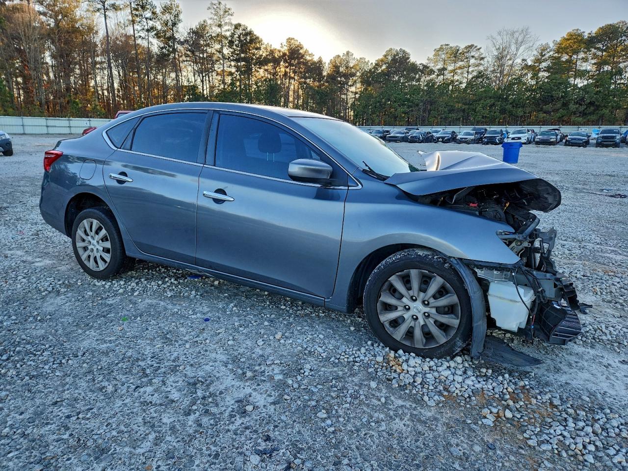 2019 NISSAN SENTRA S photo 4