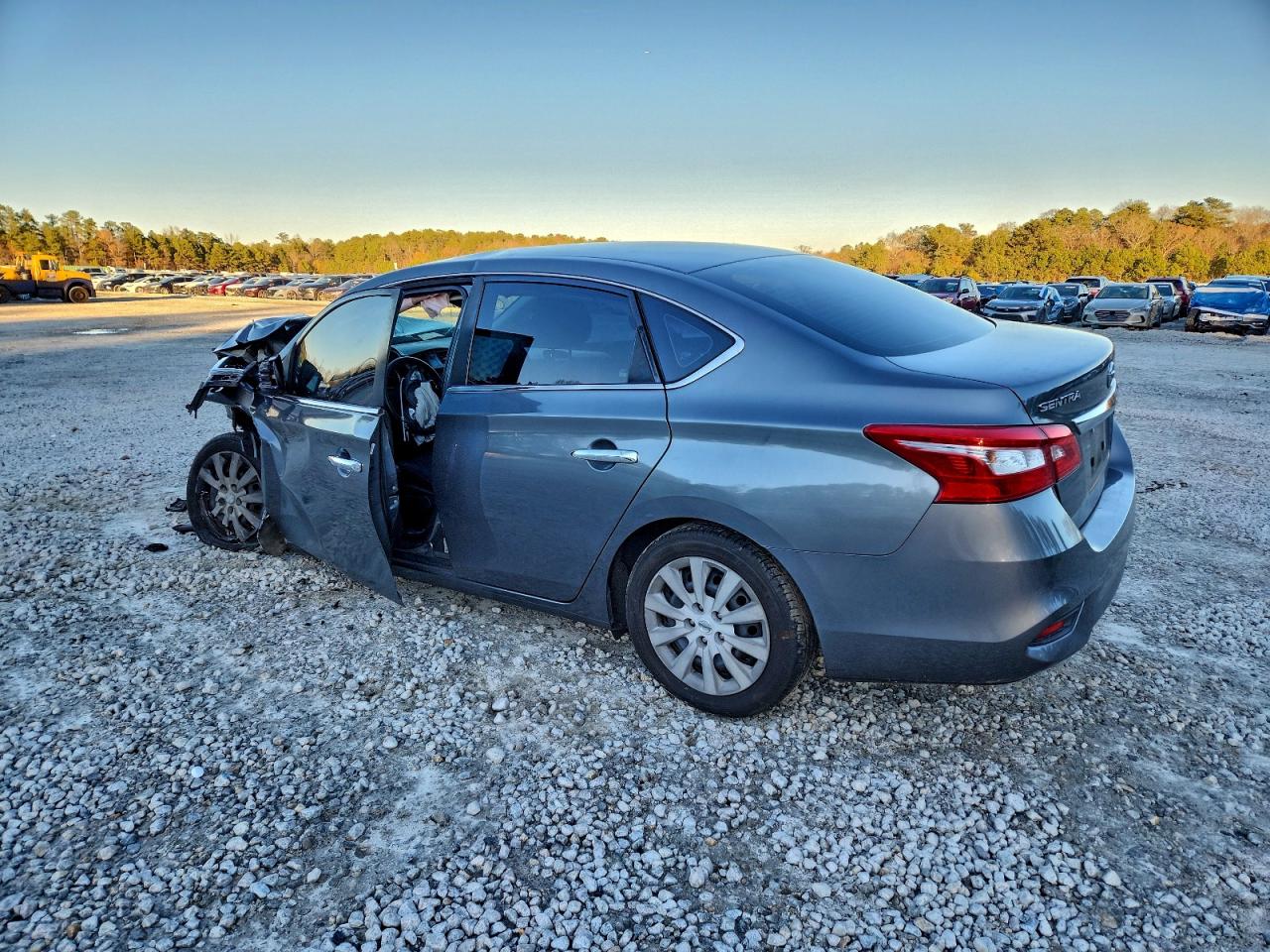 2019 NISSAN SENTRA S photo 2