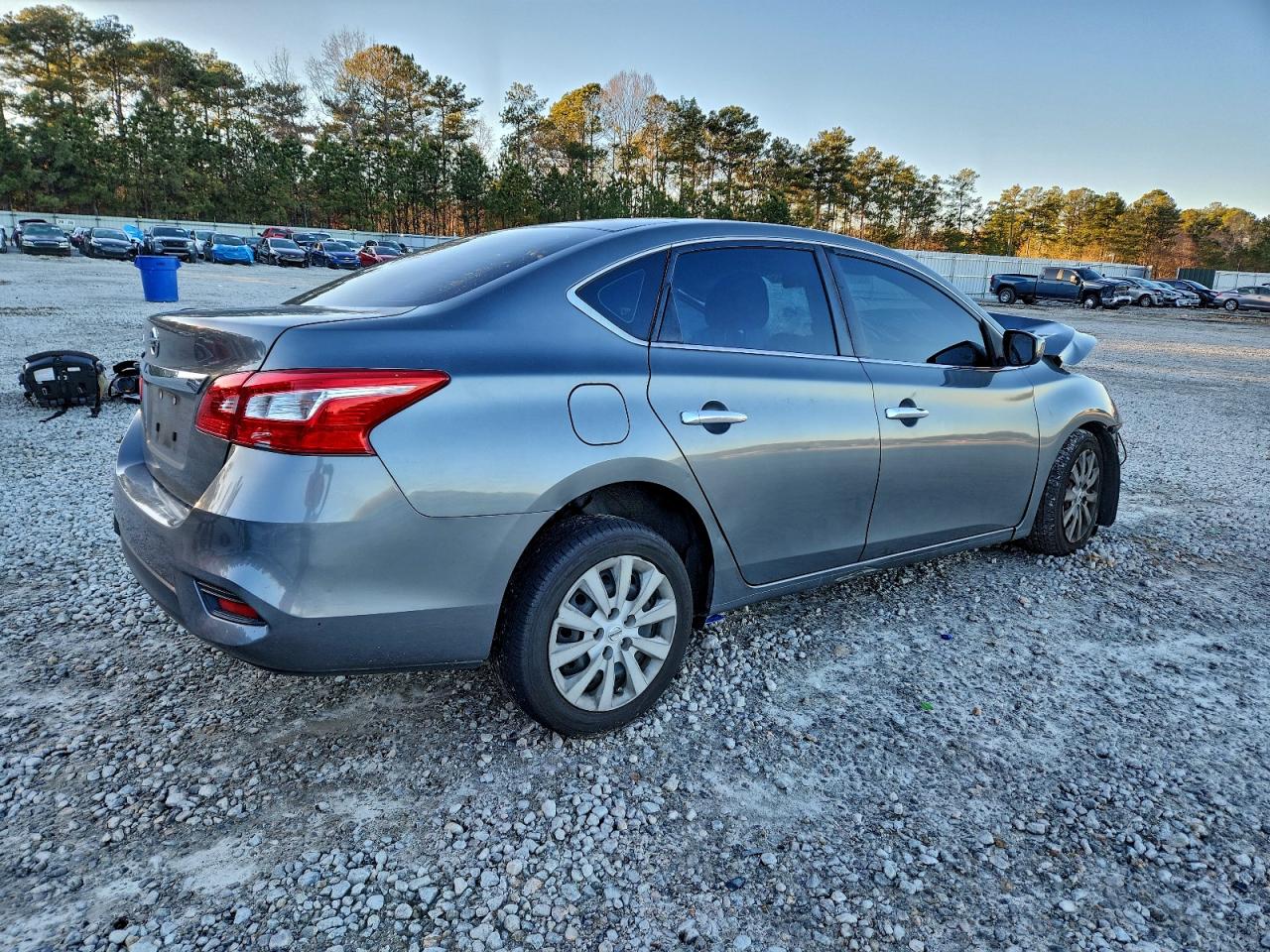 2019 NISSAN SENTRA S photo 3