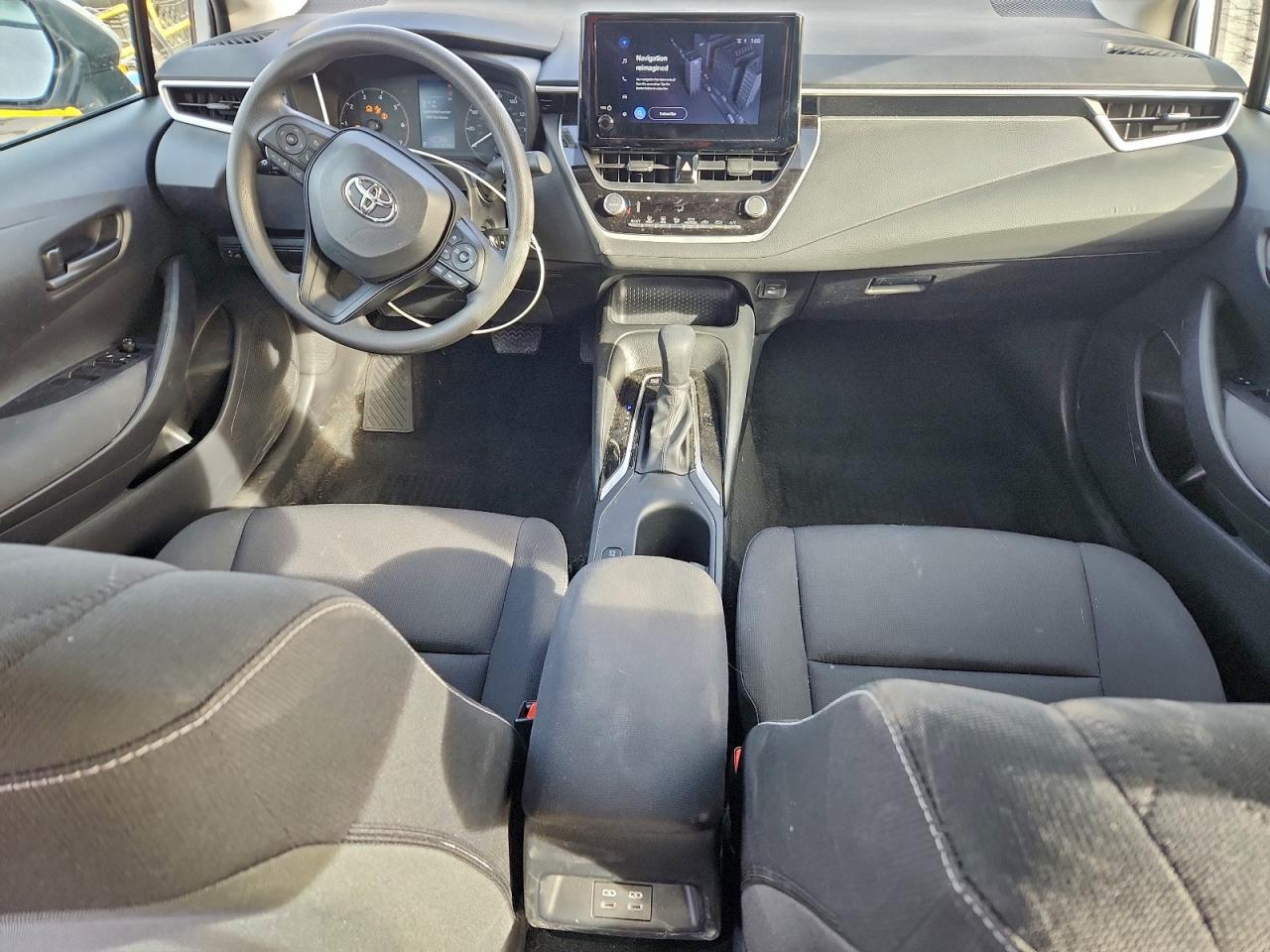 2024 TOYOTA COROLLA LE photo 8