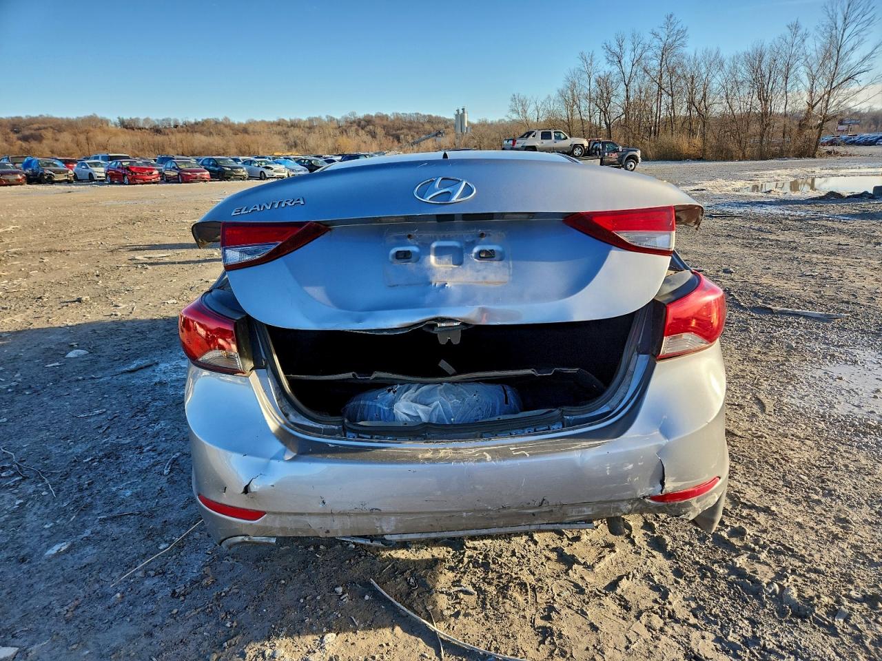 2015 HYUNDAI ELANTRA SE photo 11