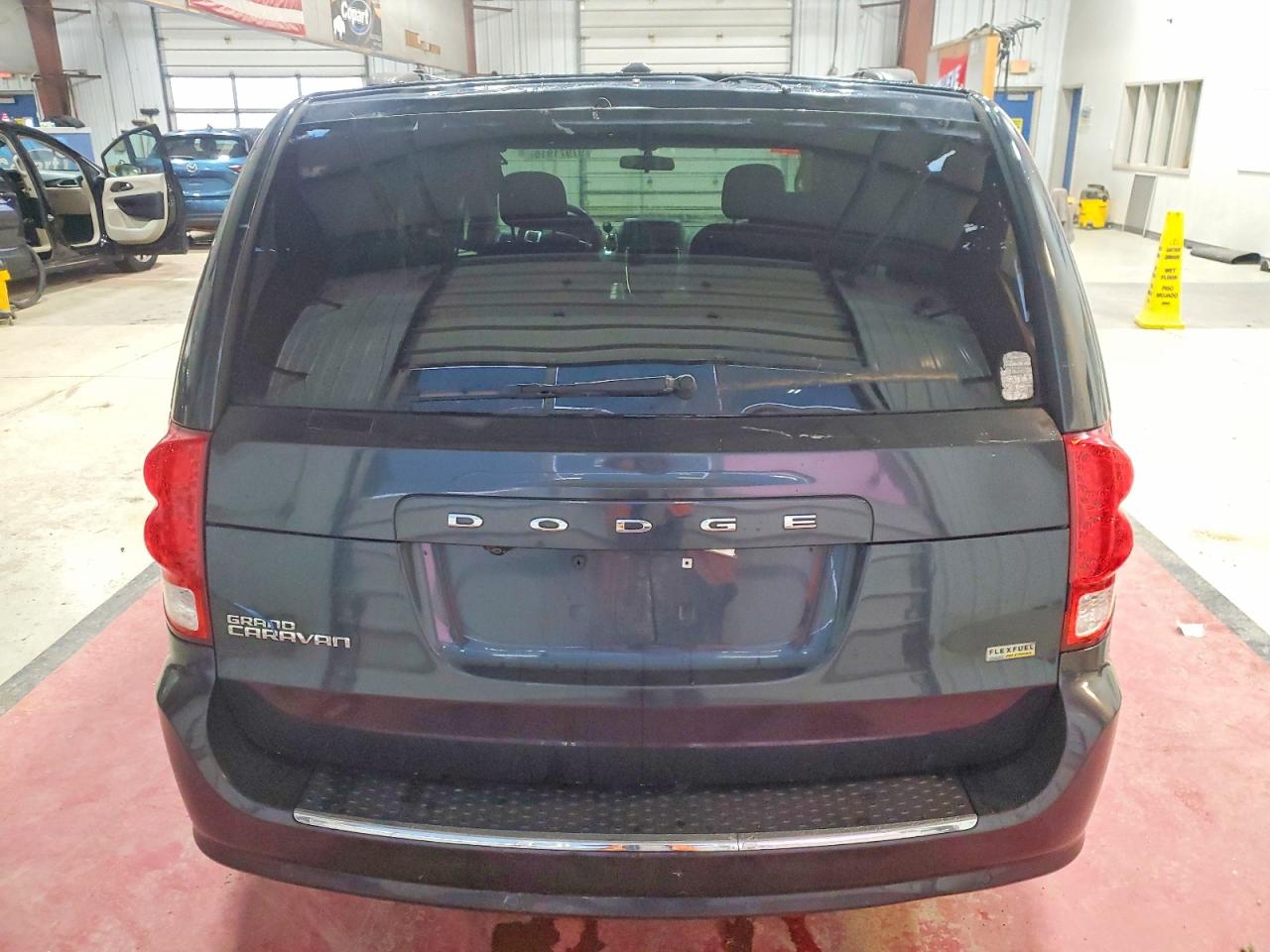 2013 DODGE GRAND CARAVAN SXT photo 6