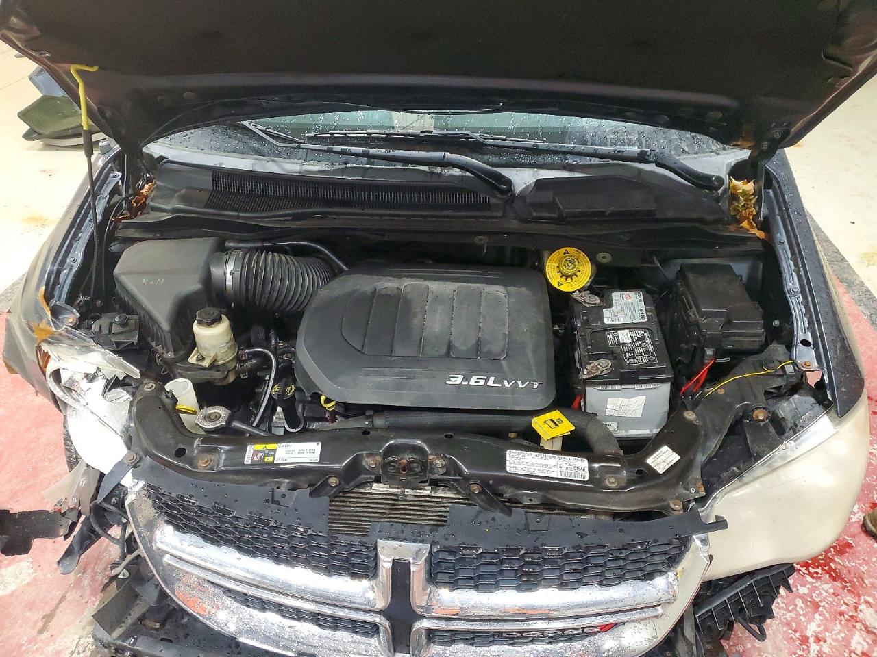 2013 DODGE GRAND CARAVAN SXT photo 12