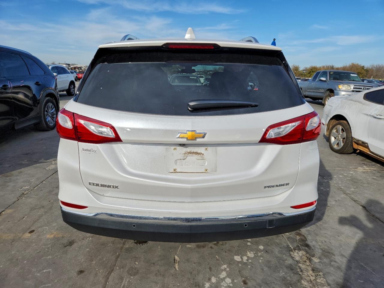2020 CHEVROLET EQUINOX PREMIER photo 6