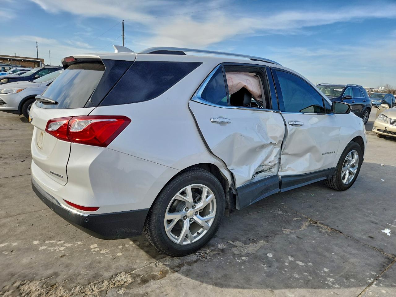 2020 CHEVROLET EQUINOX PREMIER photo 3