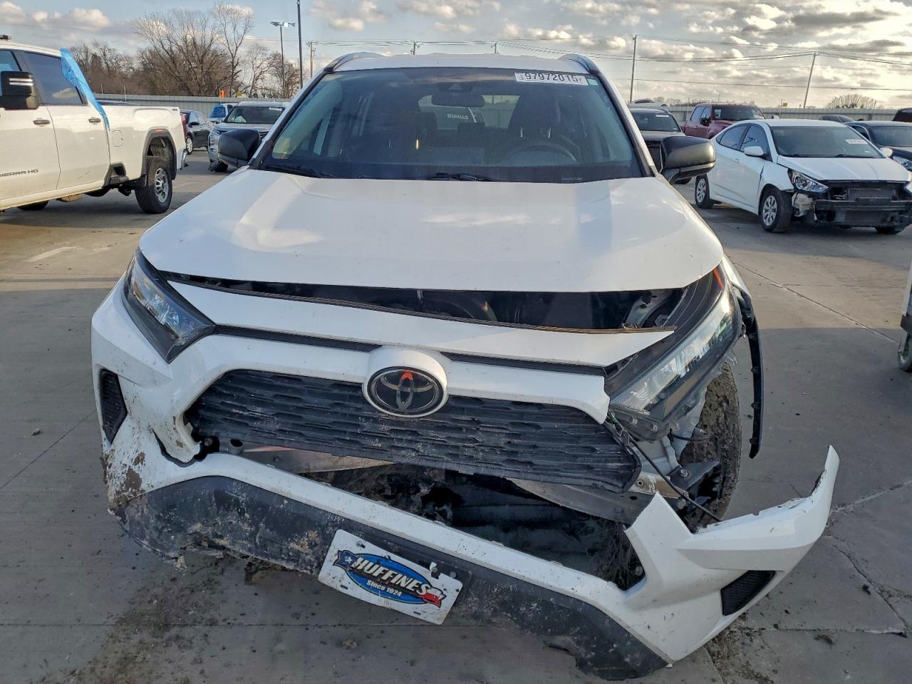 2019 TOYOTA RAV4 LE photo 5