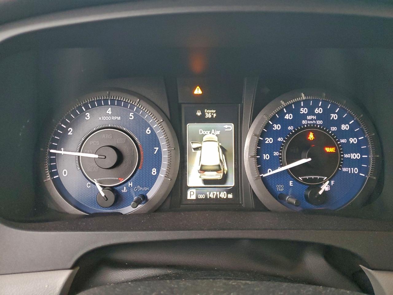 2015 TOYOTA SIENNA XLE photo 9