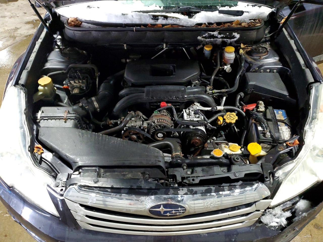 2010 SUBARU OUTBACK 2.5I PREMIUM photo 11