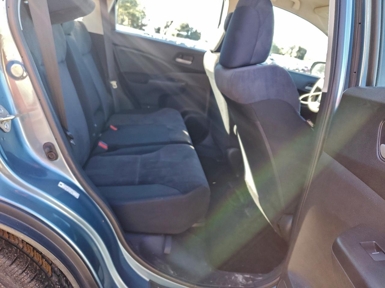 2014 HONDA CR-V LX photo 11