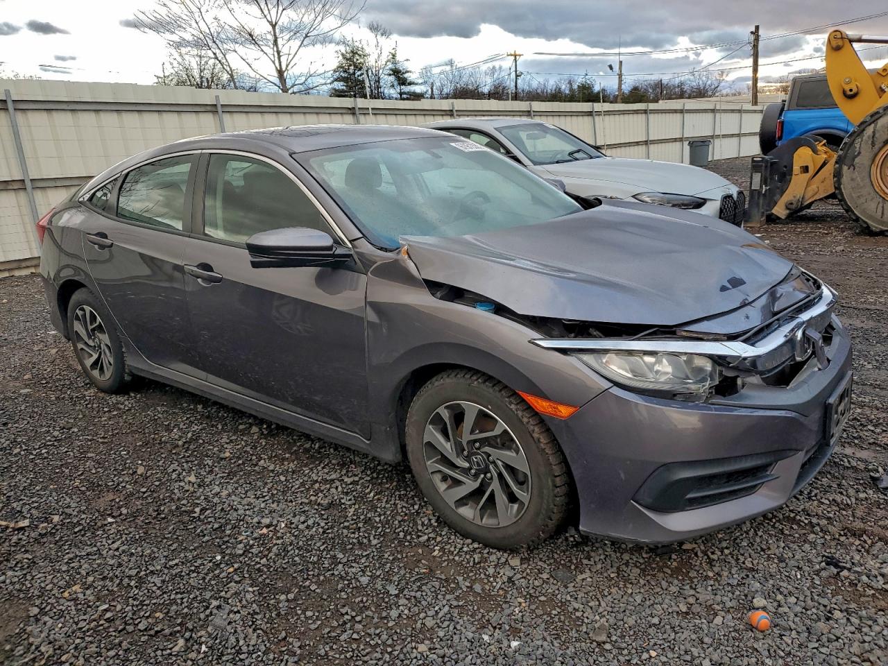 2017 HONDA CIVIC EX photo 4