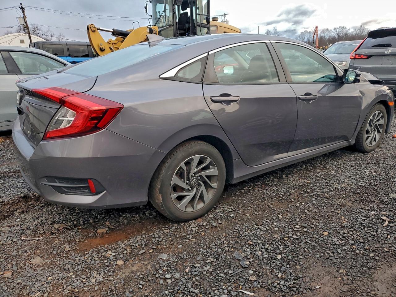 2017 HONDA CIVIC EX photo 3