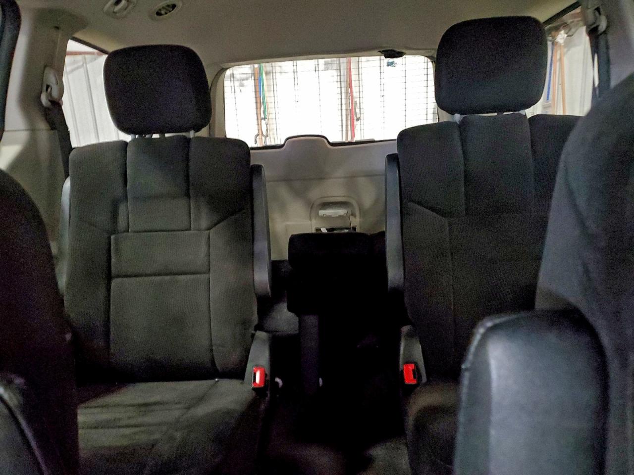 2012 DODGE GRAND CARAVAN SXT photo 10