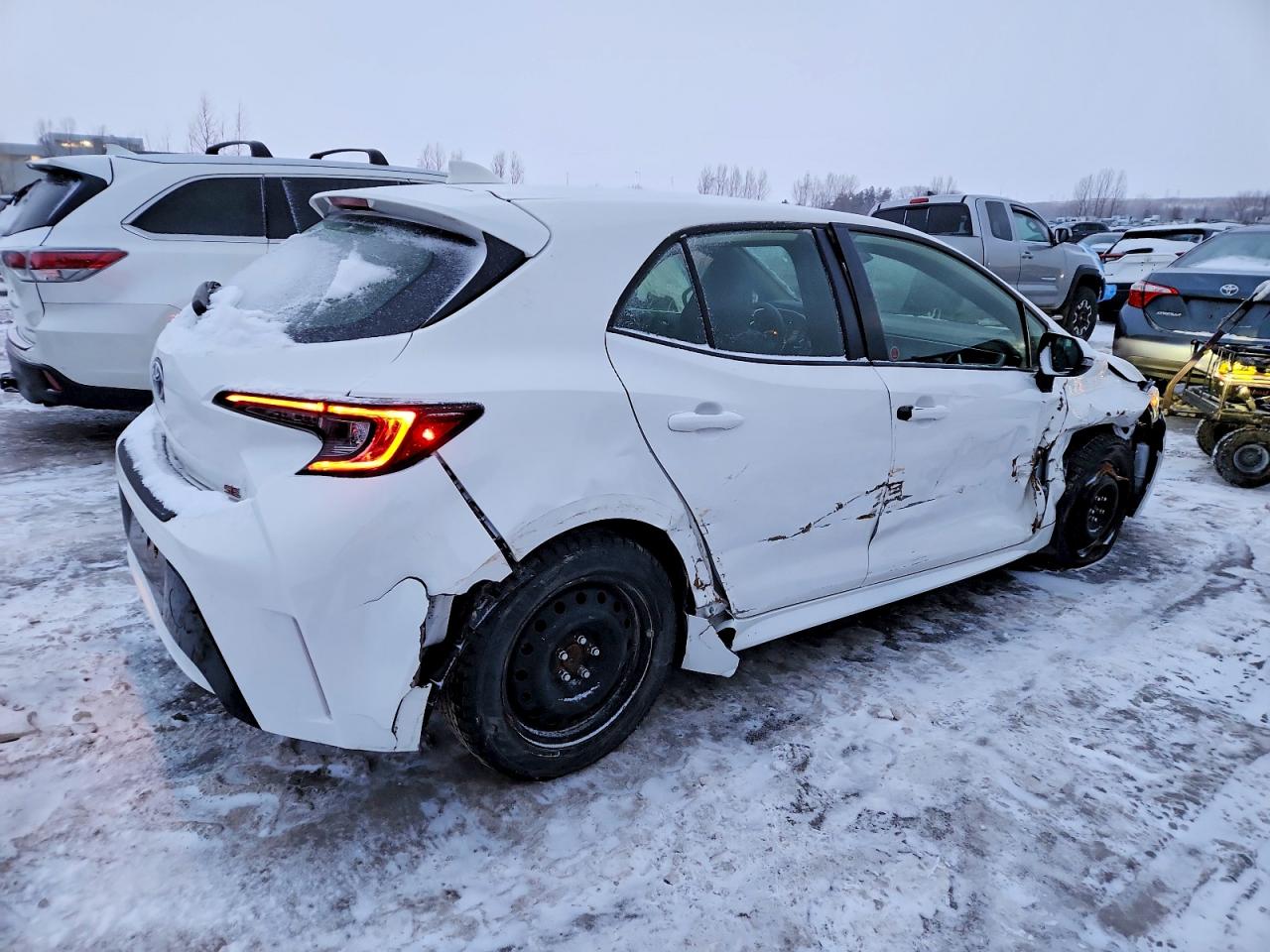 2023 TOYOTA COROLLA SE photo 3