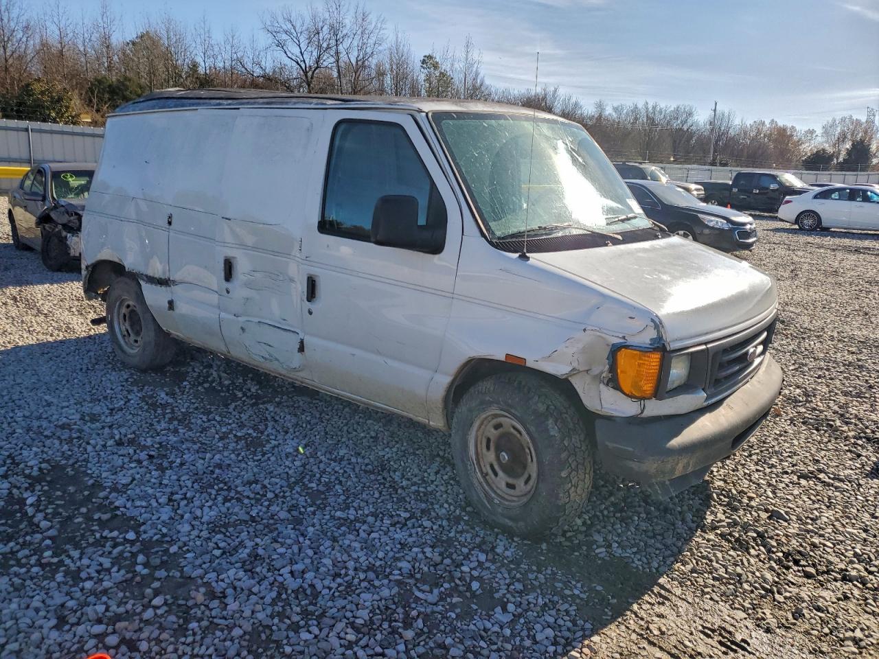 2005 FORD ECONOLINE E150 VAN photo 4