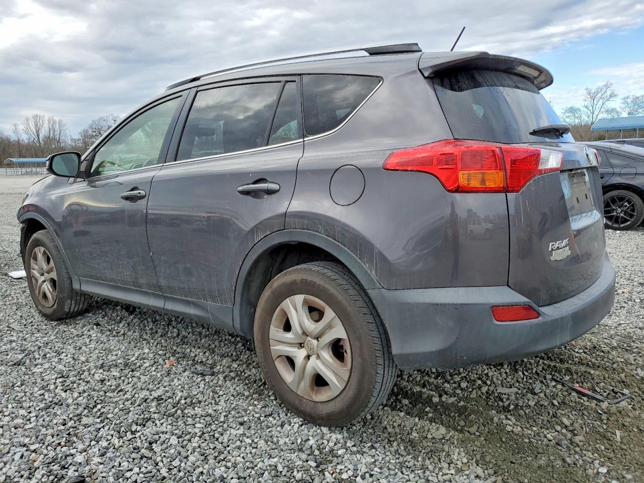 2015 TOYOTA RAV4 LE photo 2
