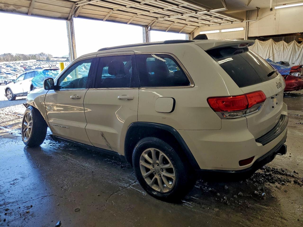 2014 JEEP GRAND CHEROKEE LAREDO photo 3