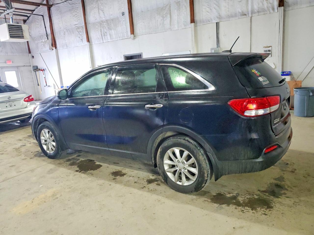 2017 KIA SORENTO LX photo 2