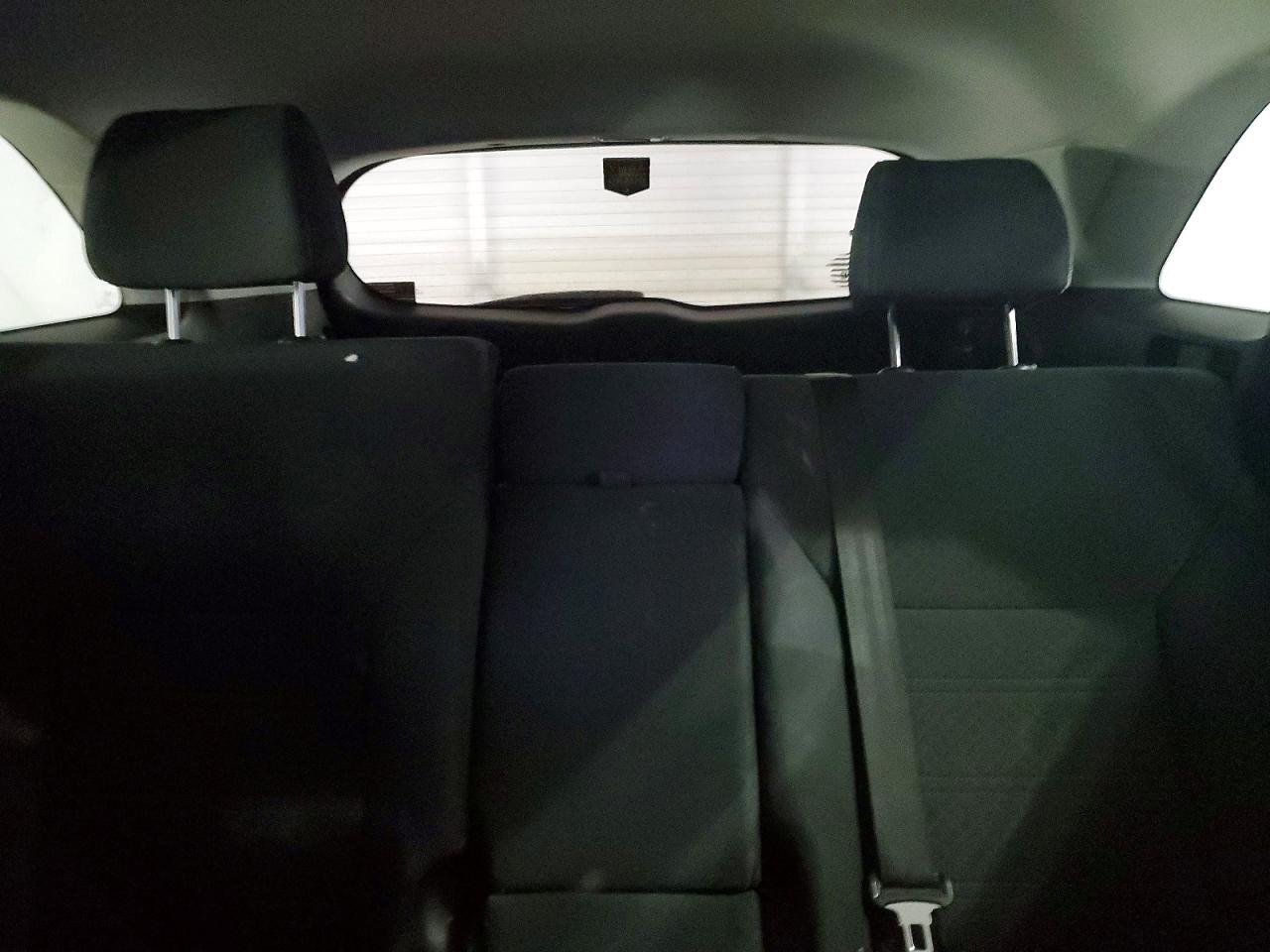 2017 KIA SORENTO LX photo 10