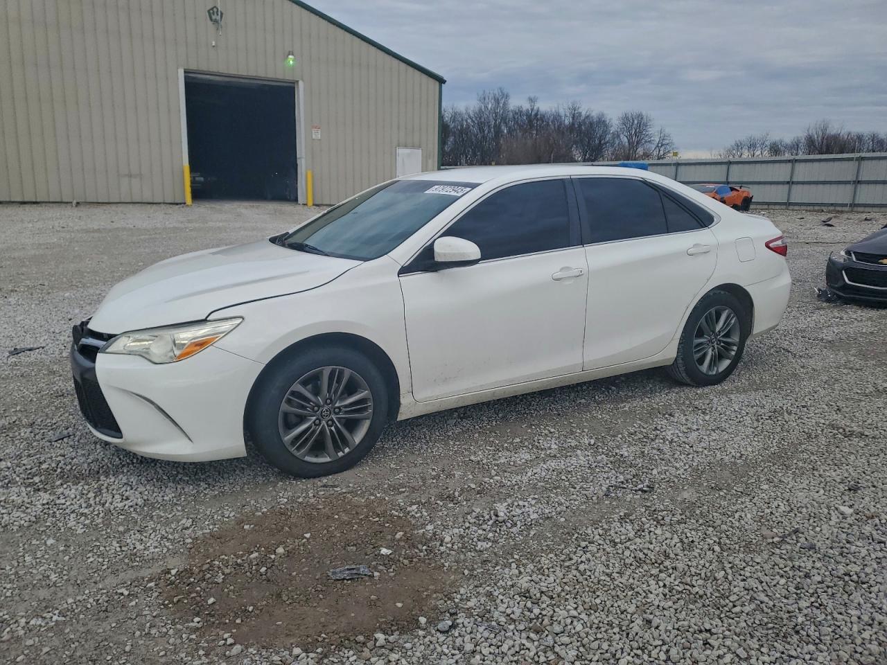 2016 TOYOTA CAMRY