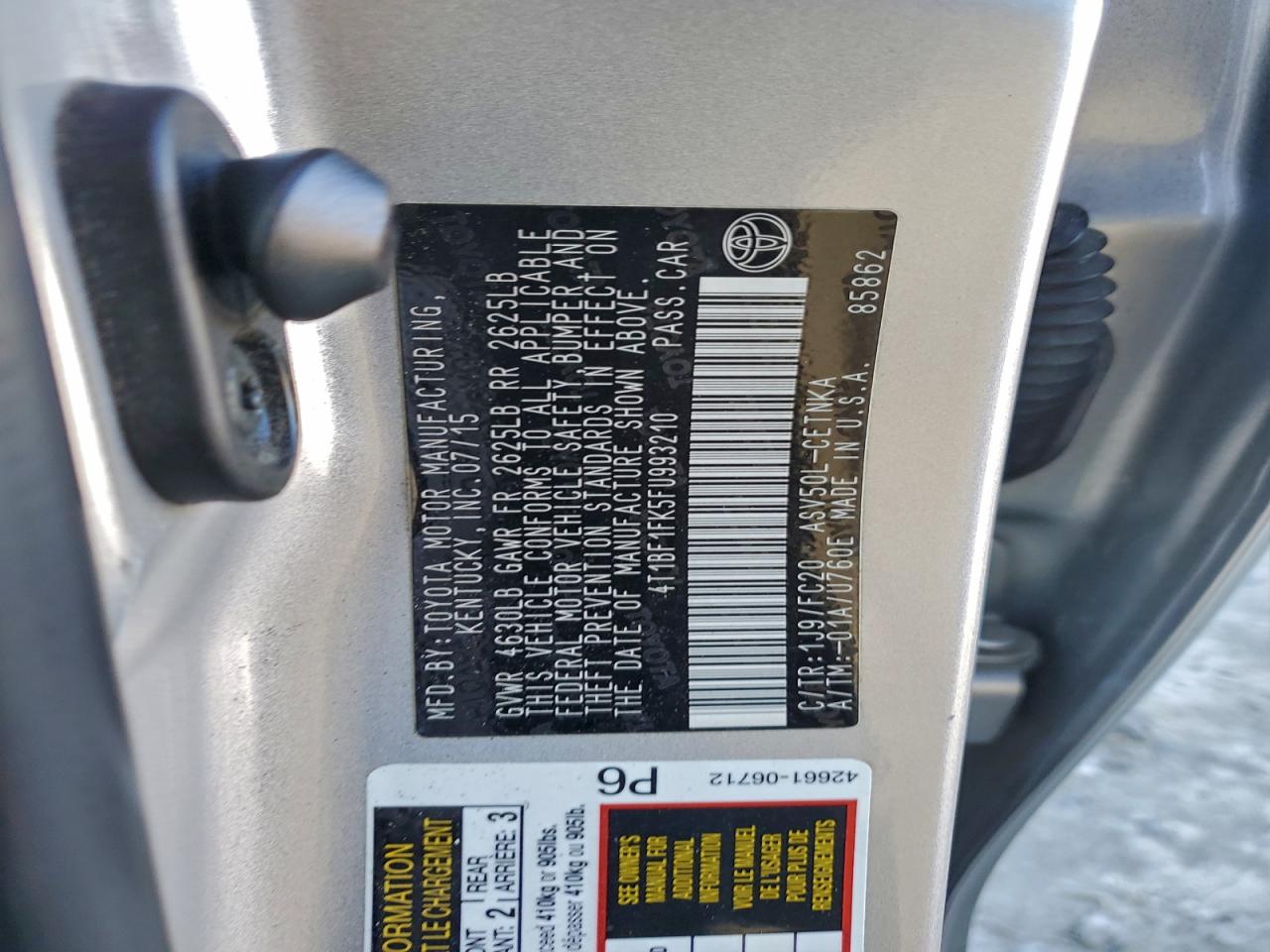 2015 TOYOTA CAMRY LE photo 23
