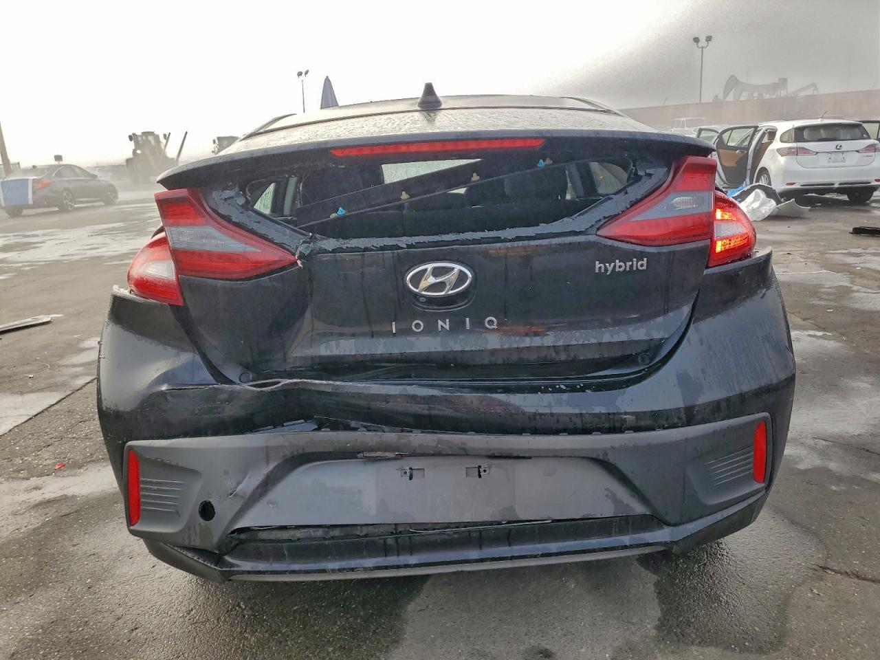 2017 HYUNDAI IONIQ SEL photo 6