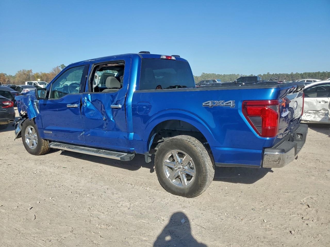 2024 FORD F150 XLT photo 2