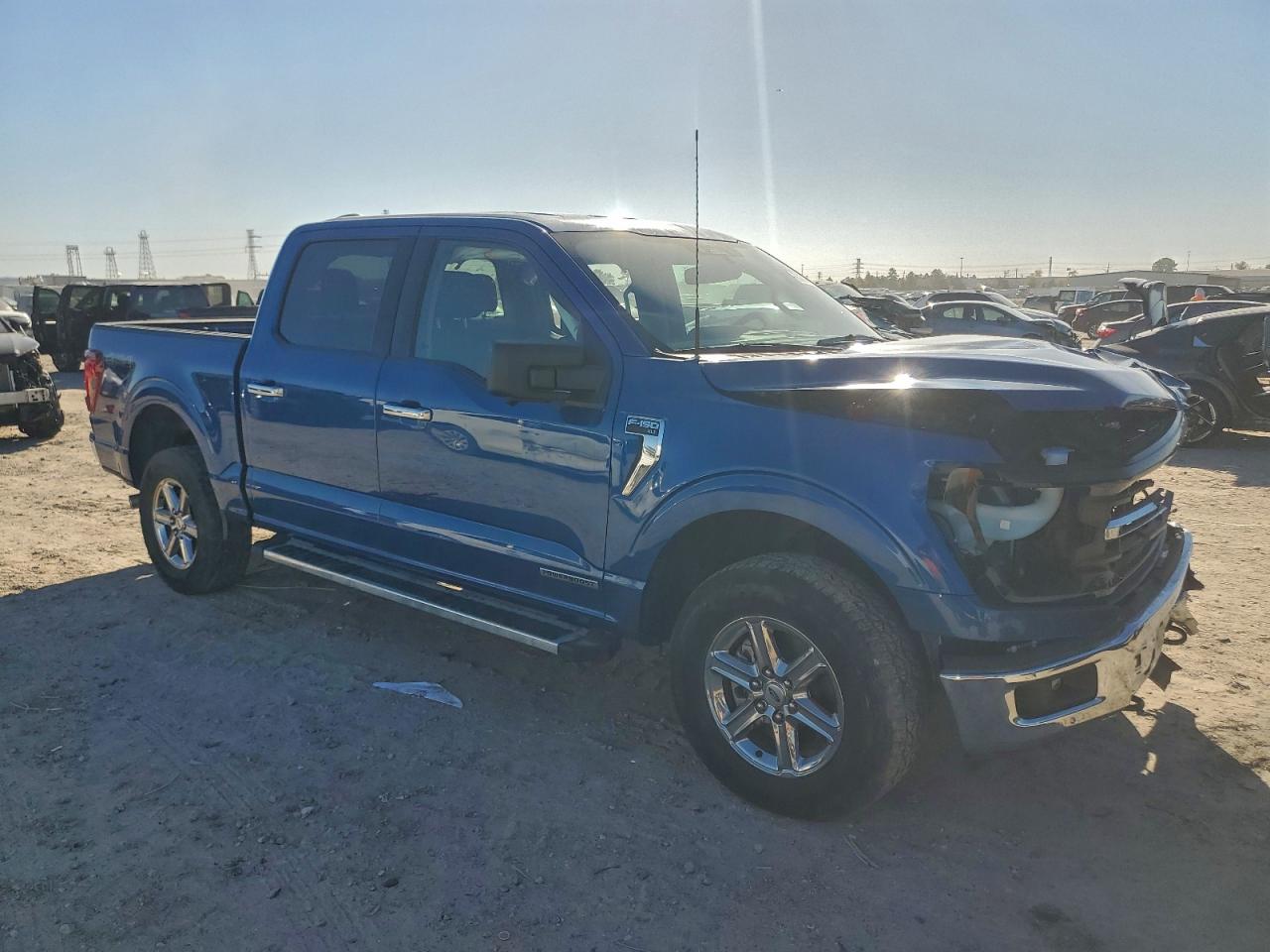 2024 FORD F150 XLT photo 4