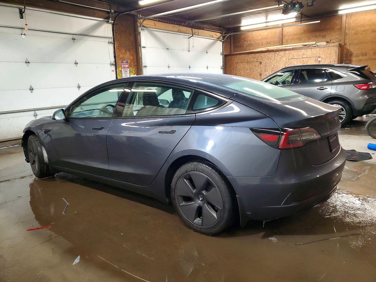 2023 TESLA MODEL 3 photo 2