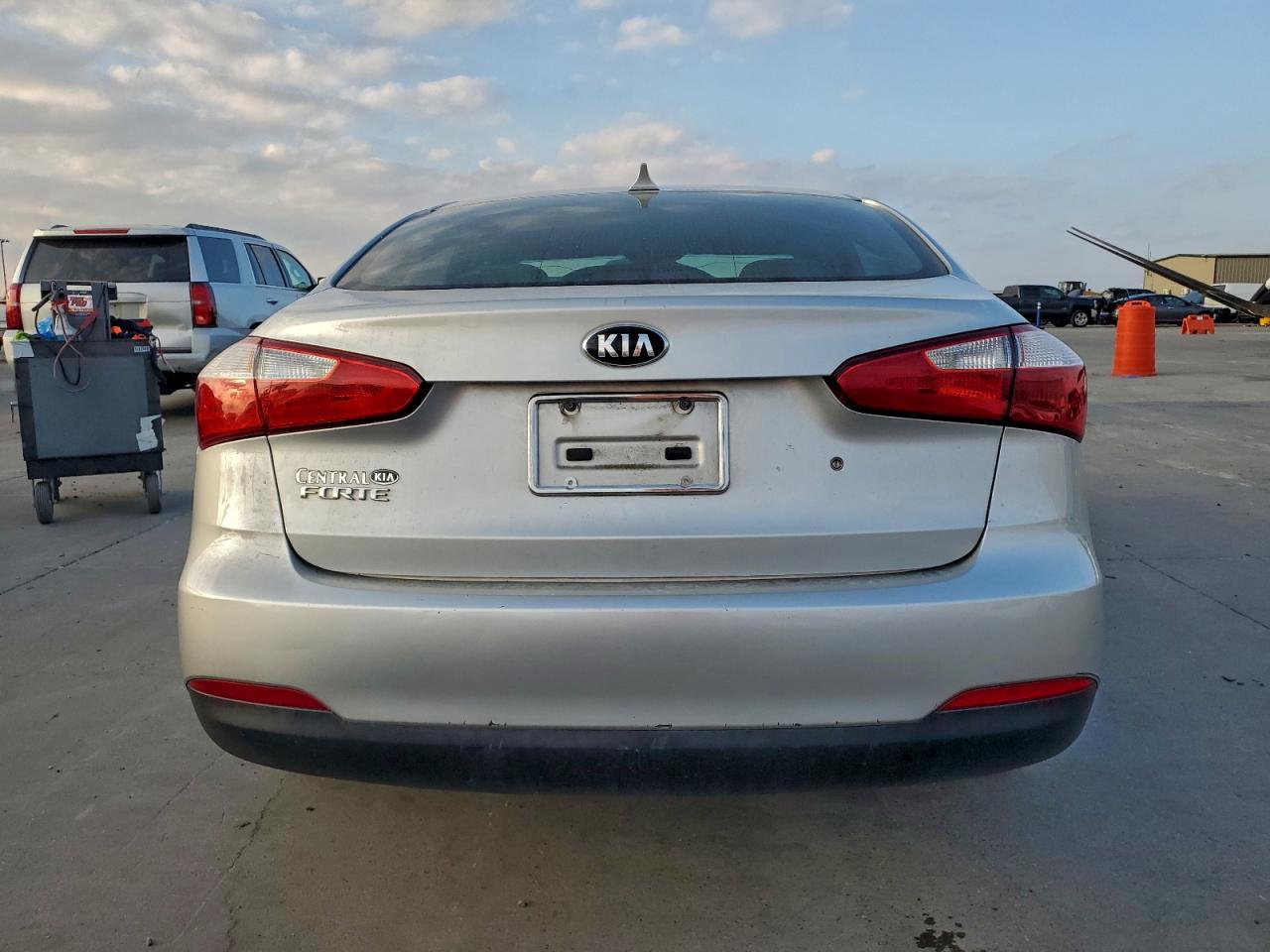 2014 KIA FORTE LX photo 6