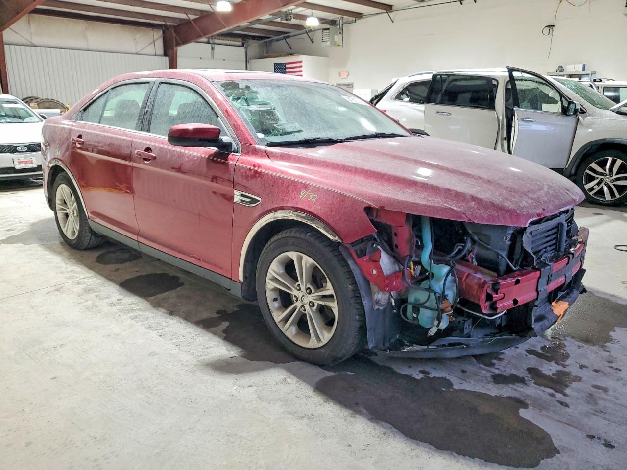 2014 FORD TAURUS SEL photo 4