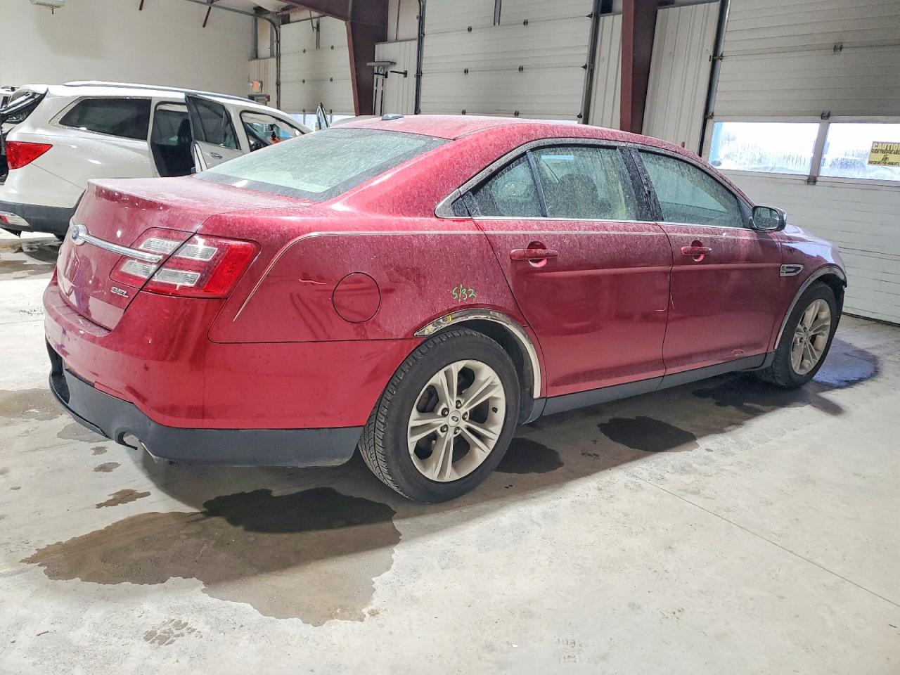 2014 FORD TAURUS SEL photo 3