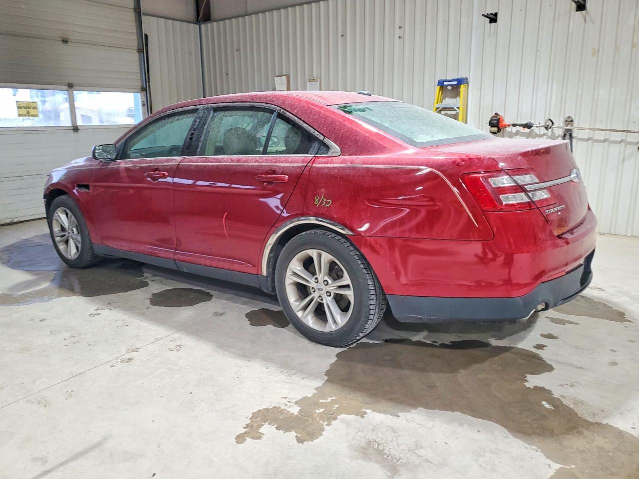 2014 FORD TAURUS SEL photo 2