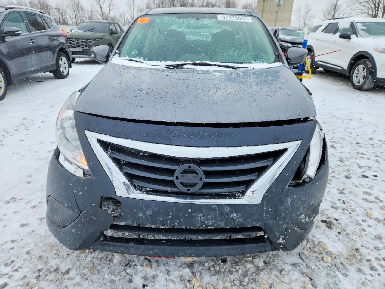 2019 NISSAN VERSA S photo 5