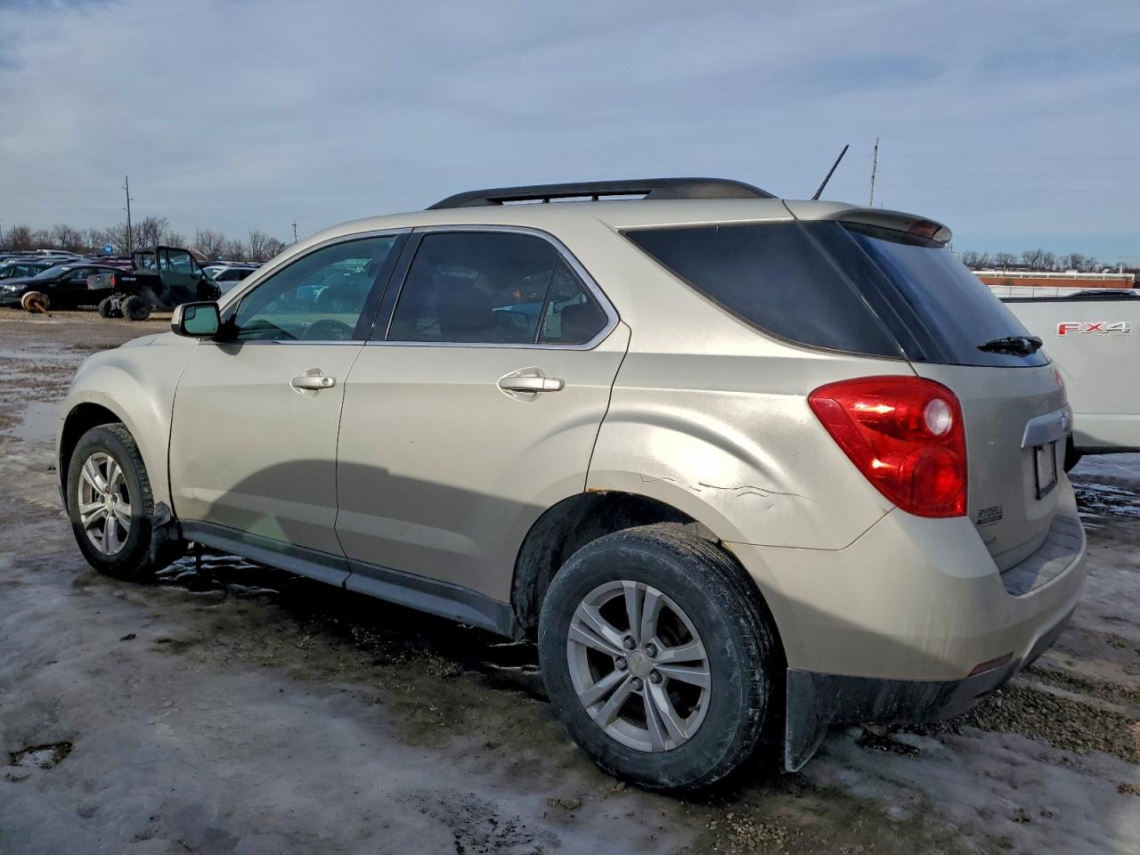 2014 CHEVROLET EQUINOX LT photo 2