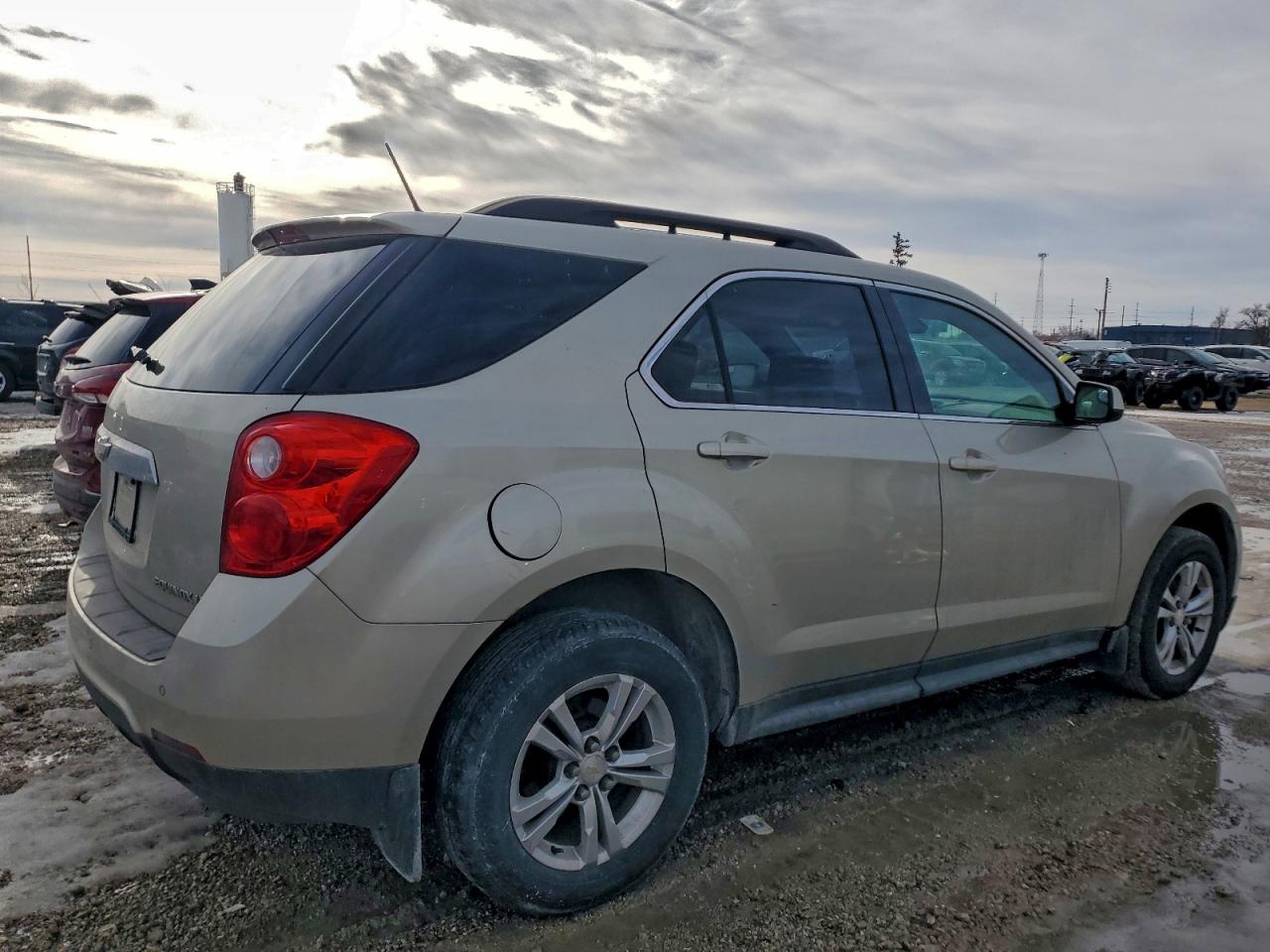 2014 CHEVROLET EQUINOX LT photo 3