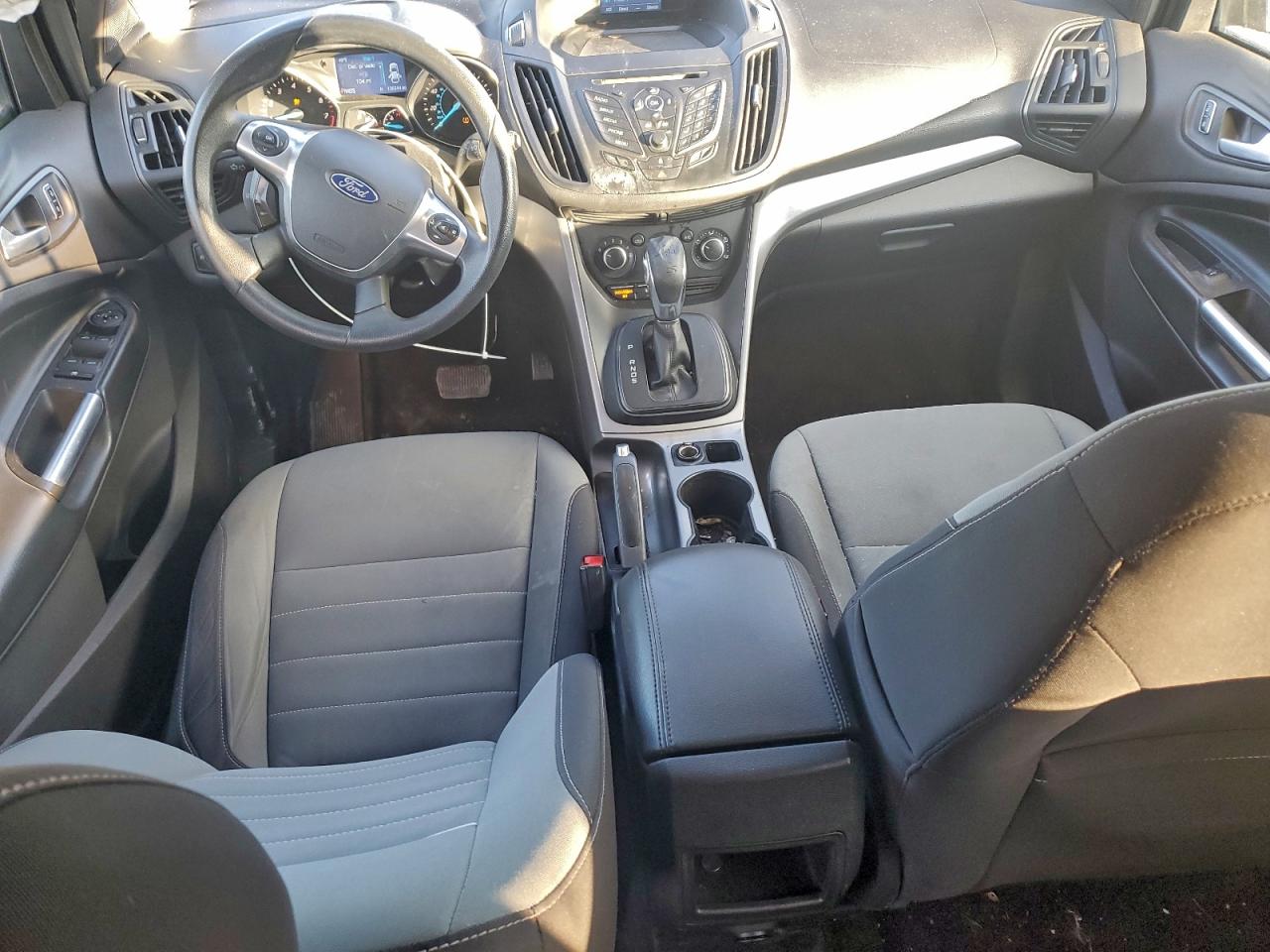 2015 FORD ESCAPE SE photo 8