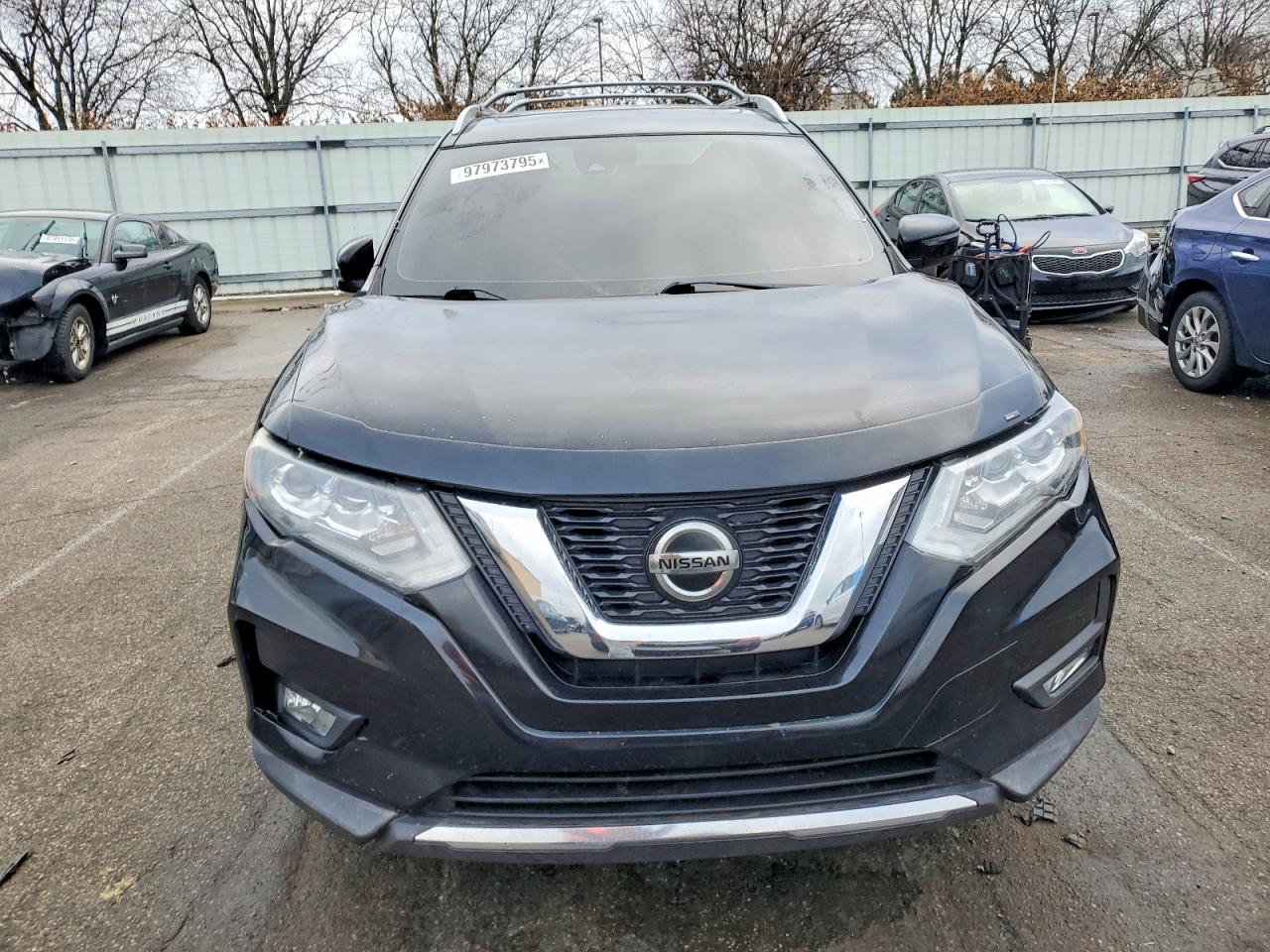 2019 NISSAN ROGUE S photo 5