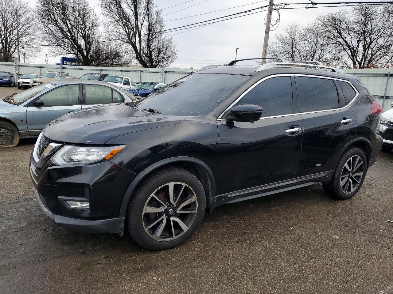 2019 NISSAN ROGUE