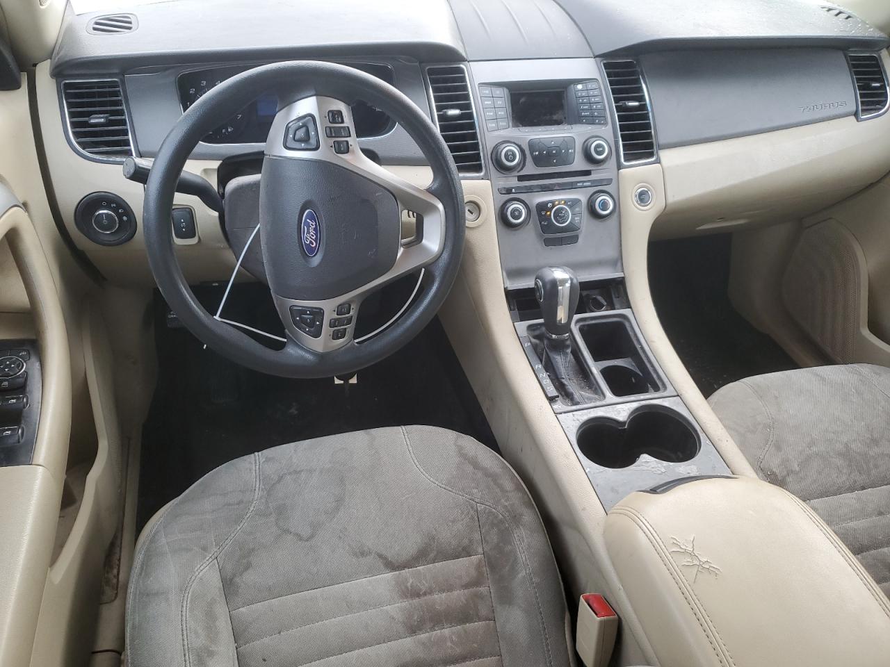2014 FORD TAURUS SE photo 8