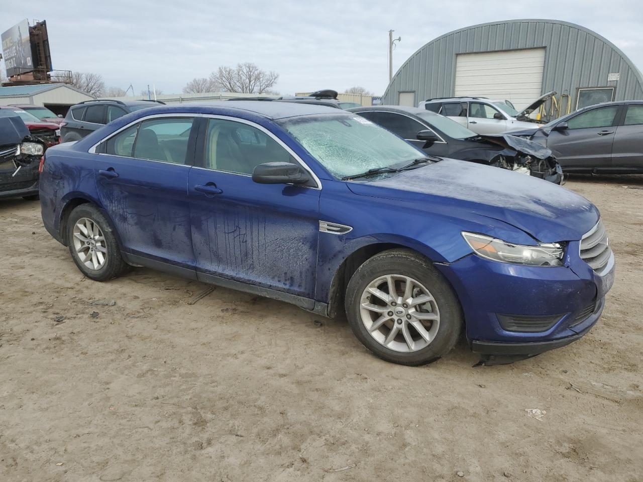 2014 FORD TAURUS SE photo 4
