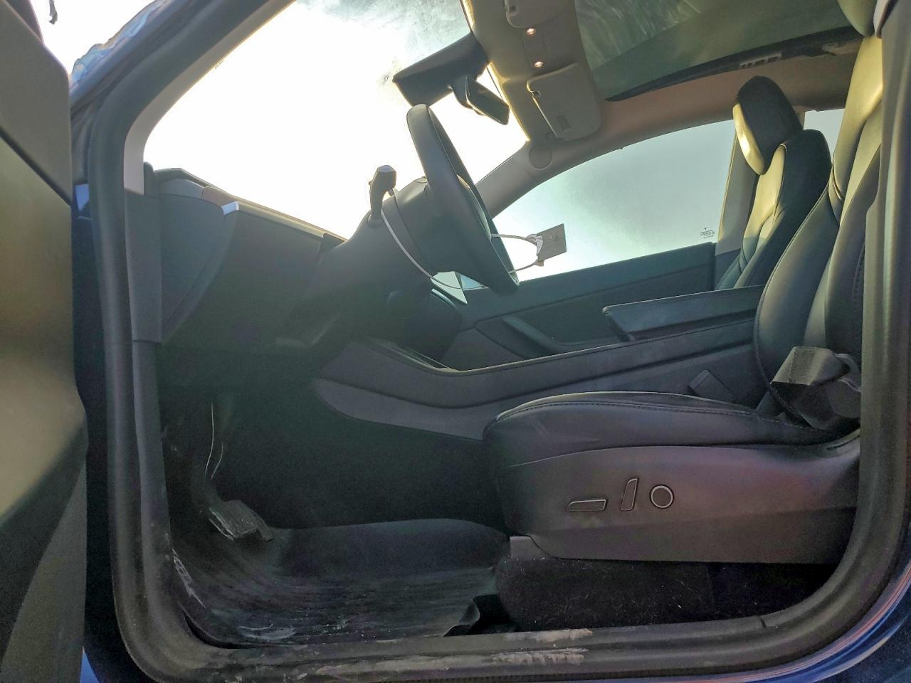 2021 TESLA MODEL Y photo 7