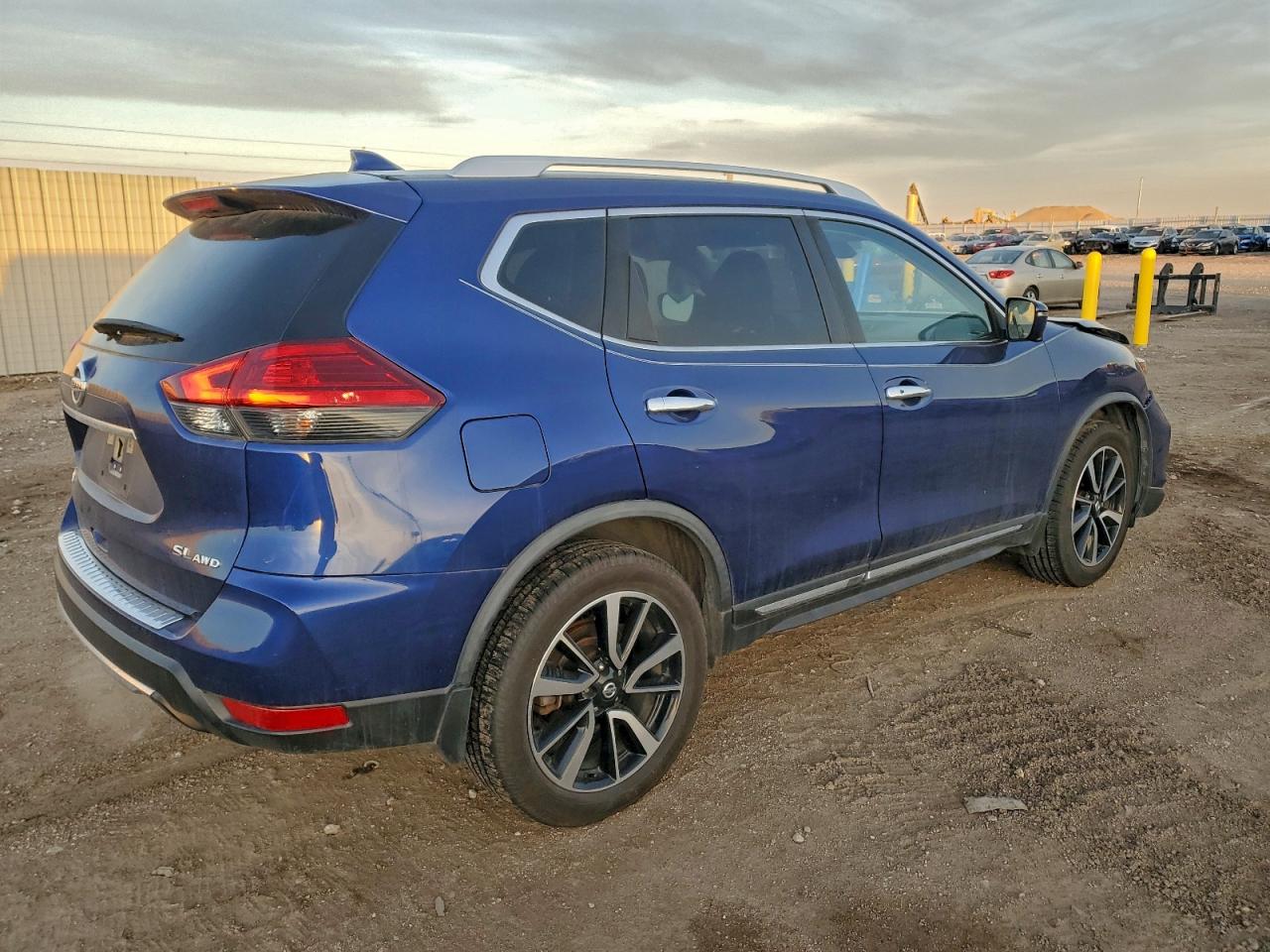 2017 NISSAN ROGUE S photo 3