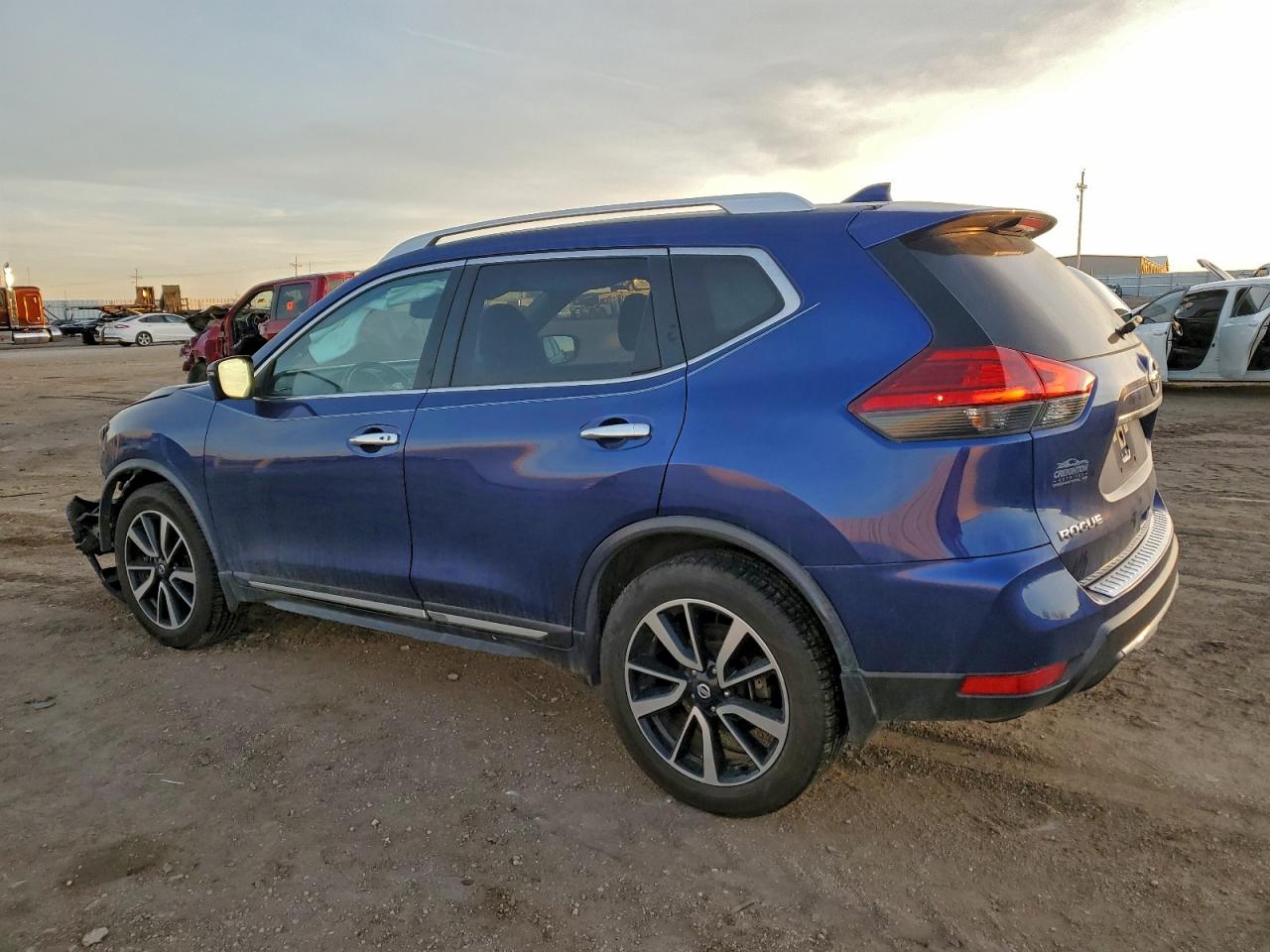 2017 NISSAN ROGUE S photo 2